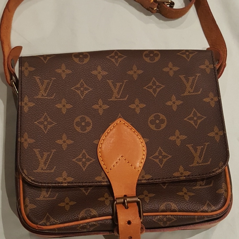 Authentic Louis Vuitton Cartouchiere